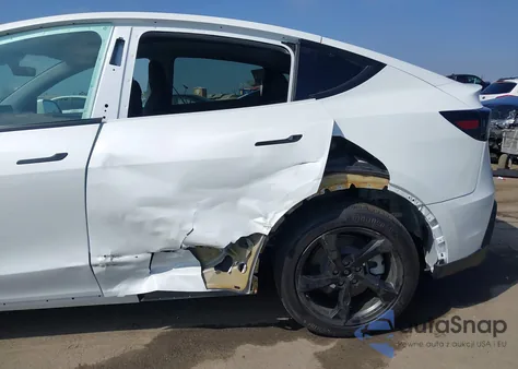 2026 Tesla Model Y Long Range Dual Motor All-Wheel Drive/Long Range Launch Series из США, поврежденный, VIN 7SAYGDEE9TF365960